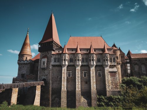 Castelul Corvinilor